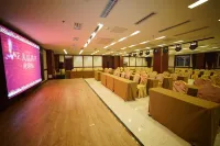 Huameihui Hotel (Baoding Xiantian Baobai Shopping Plaza)