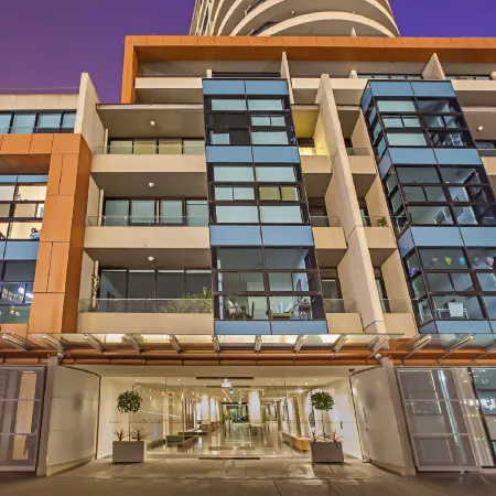 Melbourne Holiday Apartments Flinders Wharf Отели в г. Доклендс