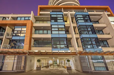 Melbourne Holiday Apartments Flinders Wharf Отели рядом с достопримечательностью «Port Phillip Ferries»