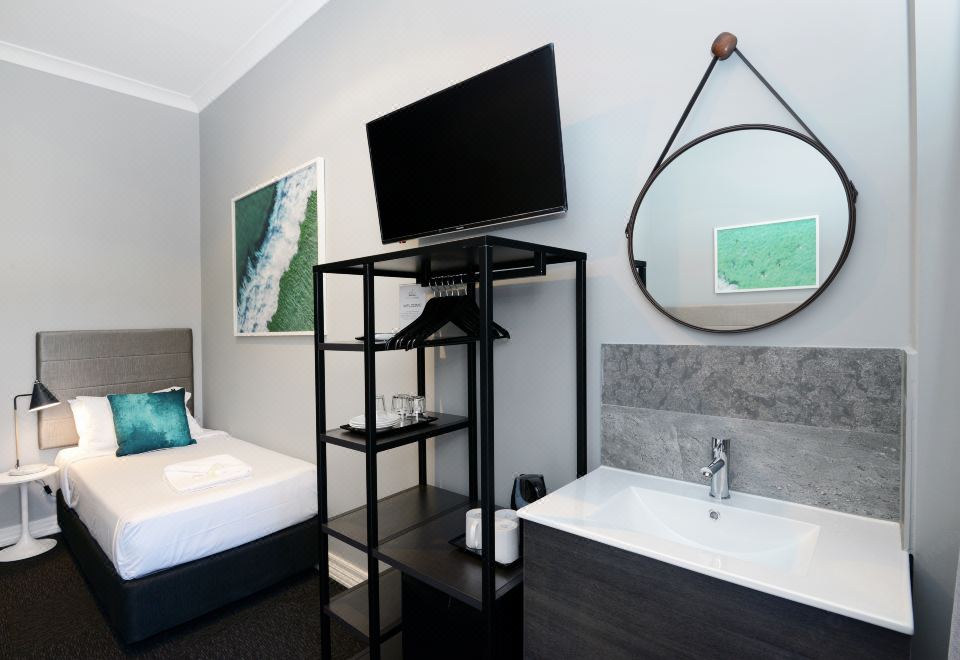 4. 더 알리슨 랜드..