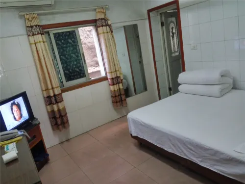 โรงแรมชวนมะโถ - 2 ดาว