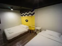 Brb Hostel Bangkok Silom Các khách sạn gần Ga MRT Silom
