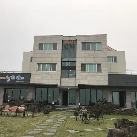 Seogwipo Gaetkeusi Pension Отели рядом с достопримечательностью «Монумент Ёнхонпо»