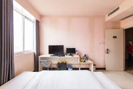 Neixiang Lejiang Express Hotel Отели рядом с достопримечательностью «Neixiang County Yamen (Administrative office or residence of the local official in imperial China)»