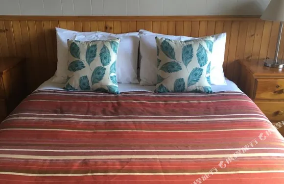 斯雷德博特克拉肯湖鐵皮小屋