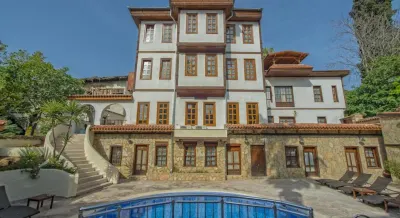 Argos Hotel Hotels near Beykonak Şirlengiç Camii