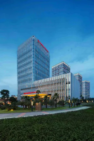 Guangzhou Zengcheng Fuli Wanda Realm Hotel (Zengcheng Wanda Plaza Branch) Отели рядом с достопримечательностью «Huashang College of Guangdong University of Business Studies»