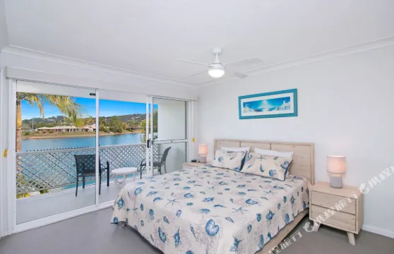 120埃索棕櫚水汀別墅 -GCHH