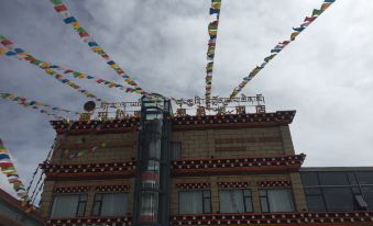 Himalayas Hotspring Hotel