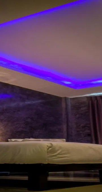 ห้องเตียงใหญ่ 1 เตียง วิวสวน