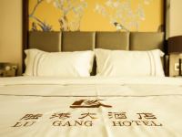 广州陆港大酒店 - 高级大床房
