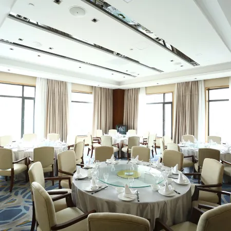 Xinchang Wozhou Junyi Hotel