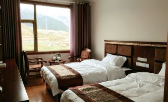 Longfu Hotel