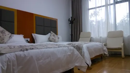 Yizhang Pingle Mountain Villa Hotels in Yizhang