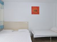 青岛爱琪诺连锁酒店 - 标准家庭双床房