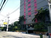 Sunshine Vista Hotel