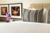 Theatre Residence Hotels near PAKISTAN TRADE CENTER BANGKOK
