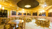 Dongjiang Lake Yiduoyun Hotel Hotels in Zixing
