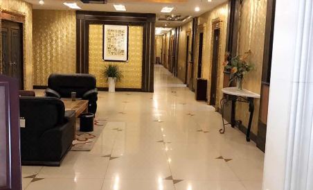 Suitetrails - Pinghu New Shell Hotel