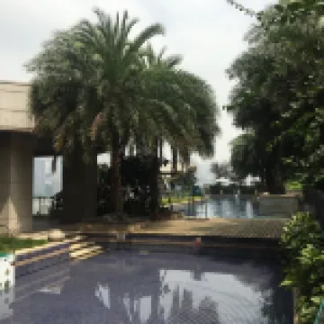 重慶雲尚江景民宿（南濱路長江ロープウェイ）