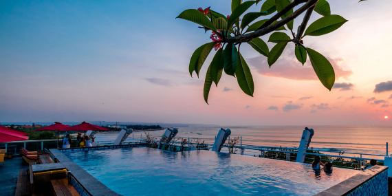 Kutabex Beachfront Hotel