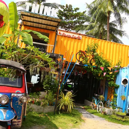 Think & Retro Cafe Lipa Noi Samui Отели рядом с достопримечательностью «Пляж Никки-бич»