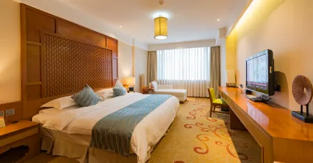 Mianzhou Hotel Отели рядом с достопримечательностью «Luofu Mountain»