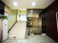 昆仑乐居商务酒店(郑州花园路国贸360店) - 公共区域
