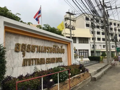 Ayutthaya Grand Hotel Hoteles en Uthai