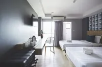 Theorie Hotel Sukhumvit by SLH - balcony