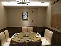 Xing Qiao International Hotel - فطور
