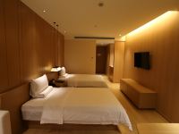 星程酒店(上海安亭地铁站店) - 高级双床房