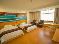 โรงแรมฮอลิเดย์ บาลิดาว (วิทยาลัยเหอโจว) โรงแรมใกล้เขตมหาวิทยาลัย Hezhou