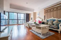 She & He International Apartment (Shenzhen Luohu Theater Mixc)