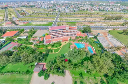 Phan Thiet Ocean Dunes Resort Отели рядом со станцией Phan Thiet Railway Station