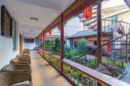 Dadongba Hotel Lijiang