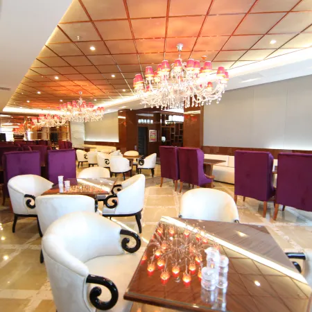 Q+ Huili Mingzhu Business Holiday Hotel