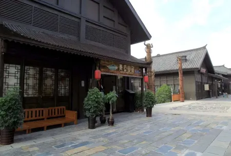 Danzhai Qingyun Mountain Residence Inn Отели рядом с достопримечательностью «Longjing Ancient Pavilion»
