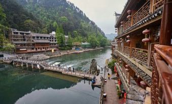 Jiuqi Shuidiao Getou Diaojiaolou Hotel