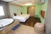 Water Front Hotel - วิวทะเล
