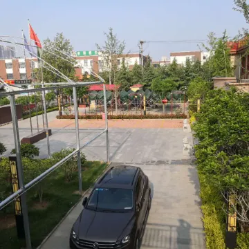 Jun Royal Pavilion Hotel