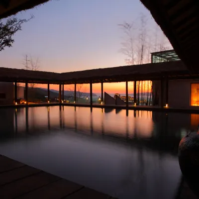 Fuxian Lake Tongchenyuan Lakeview Hot Spring Homestay Hotels near Fuxian Lake International Tourism Resort