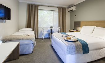 Kings Park Motel