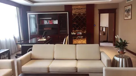 Pingchang Jiuxiang Hotel