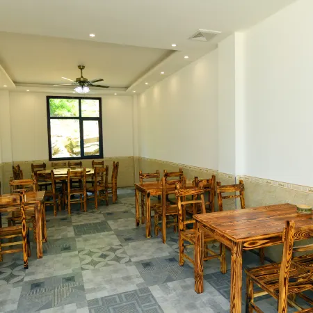 Cao's Family Courtyard