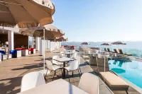 Onomo Hotel Kigali - Rooftop Pools