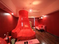 绵阳CC酒店式公寓 - 红色情趣圆床房