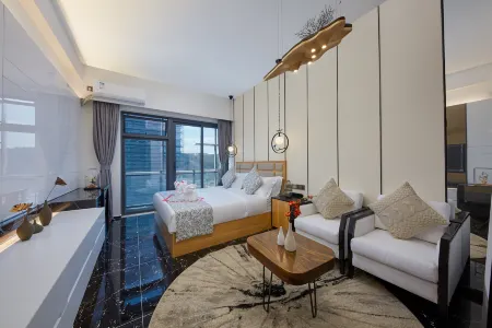 Xinglun Poly International Apartment (Zhuhai Hengqin Port Changlong)