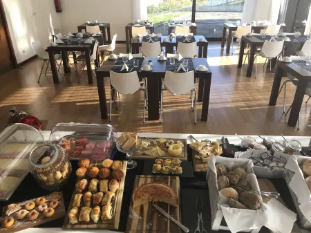 Hotel Umu Отели рядом с достопримечательностью «Praça Sá da Bandeira»