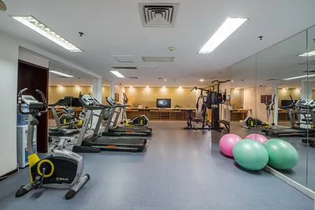 Haikou Baofa Shengyi Hotel (GuoMao Center Branch)
